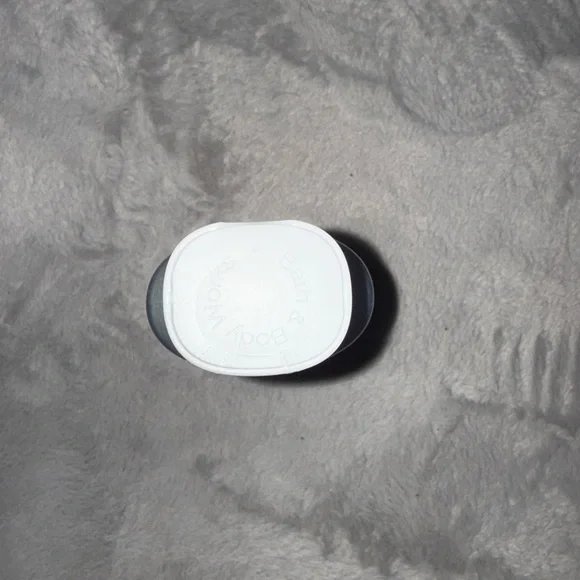 Bath & Body Works Moonlight Path Luxurious Purple Bath Soak - Picture 2 of 3